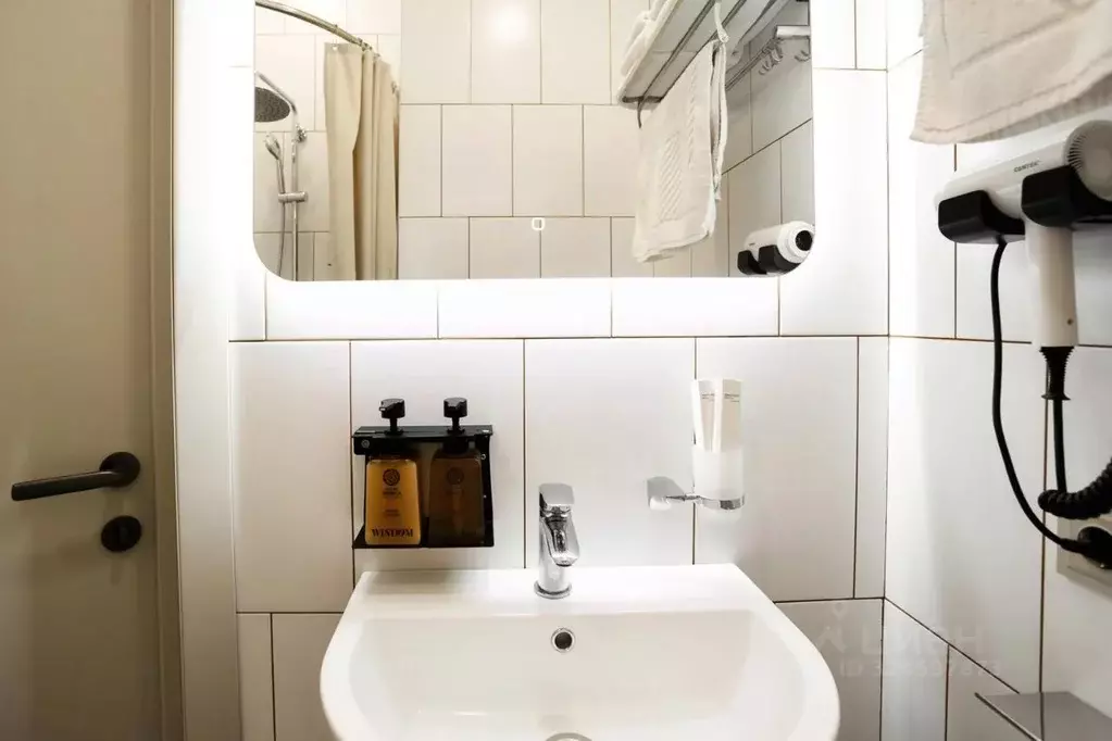 Комната Калмыкия, Элиста городской округ, пос. Аршан, Сиреневых ... - Фото 2