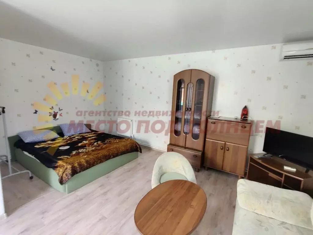 Дом в Краснодарский край, Ейск Енисейская ул. (229 м) - Фото 1