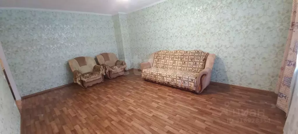 2-к кв. Омская область, Омск Звездная ул., 8 (70.0 м) - Фото 0