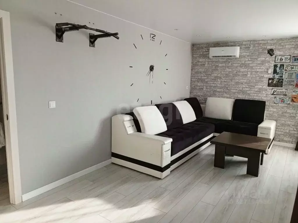 2-к кв. Хабаровский край, Хабаровск ДОС кв-л, 51 (52.8 м) - Фото 1