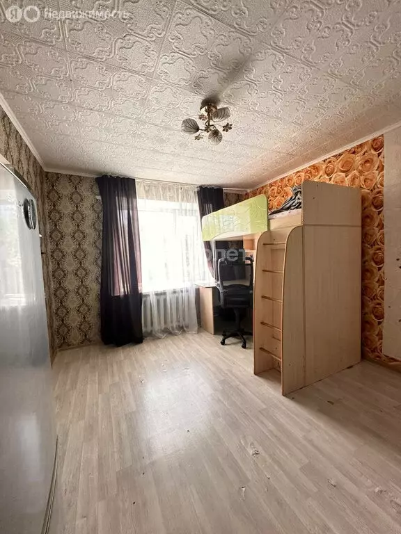 1к в 8-комнатной квартире (12.8 м) - Фото 1