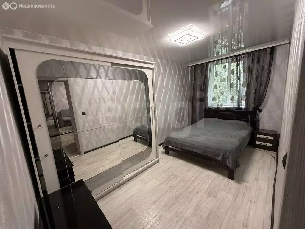 2-комнатная квартира: Симферополь, улица Караманова, 14А (50 м) - Фото 2