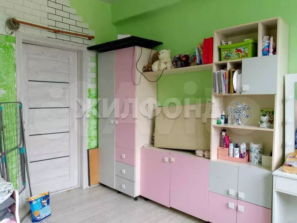 Комната 14 м в 3-к., 3/3 эт. - Фото 0