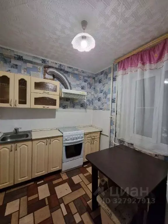 2-к кв. Коми, Сыктывкар ул. Комарова, 12 (40.0 м) - Фото 1