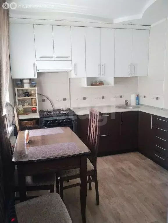 2-комнатная квартира: Каменск-Шахтинский, Спортивная улица, 22 (56 м) - Фото 0