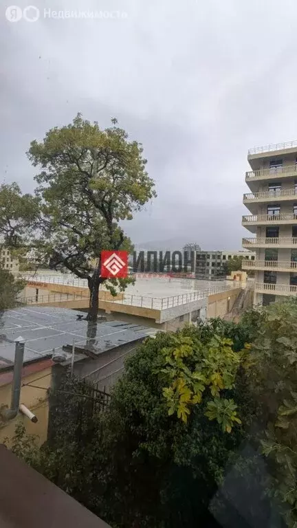 2-комнатная квартира: Ялта, улица Руданского, 10 (61 м) - Фото 1