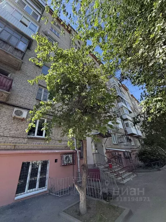 2-к кв. Волгоградская область, Волгоград Комсомольская ул., 8 (59.7 м) - Фото 0