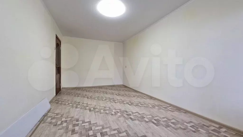 1-к. квартира, 31 м, 5/5 эт. - Фото 0