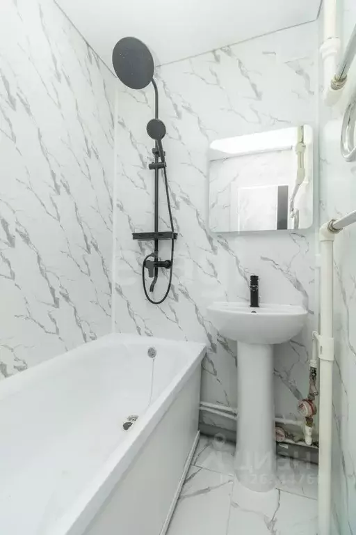 2-к кв. Челябинская область, Челябинск просп. Победы, 293 (48.0 м) - Фото 2