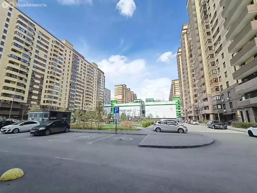 Квартира-студия: Тюмень, улица Тимофея Чаркова, 81к1 (35 м) - Фото 0