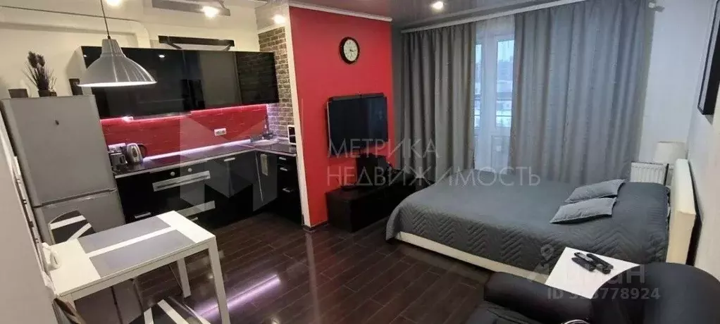 Студия Тюменская область, Тюмень ул. Ю.-Р.Г. Эрвье, 30к4 (31.0 м) - Фото 1