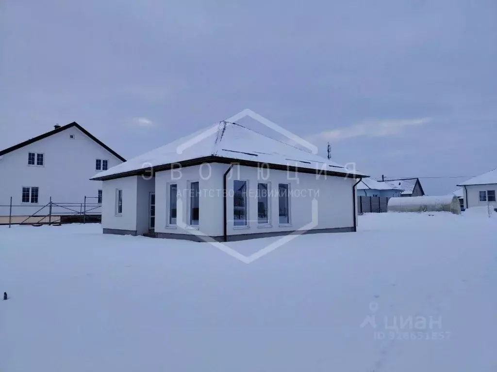 Дом в Калининградская область, Гурьевский муниципальный округ, пос. ... - Фото 1