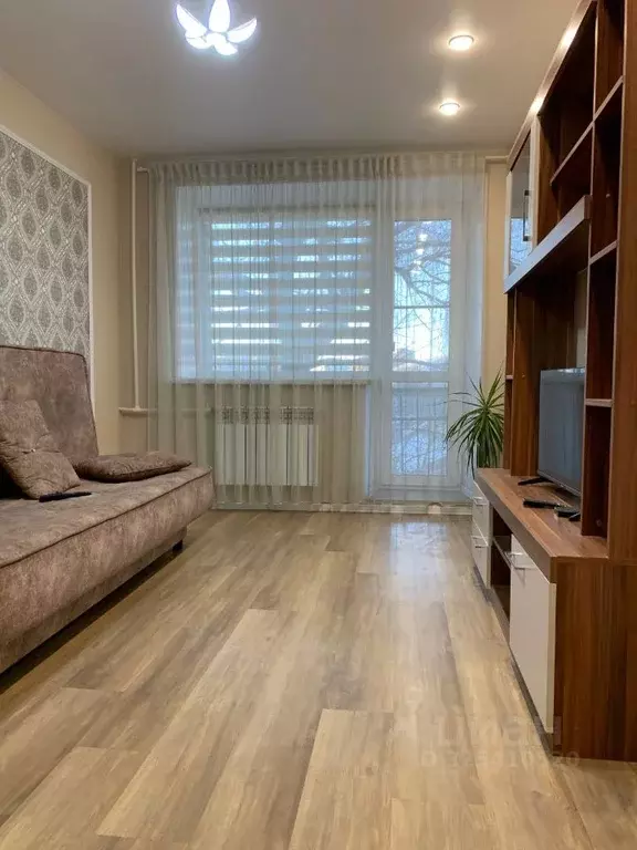 2-к кв. Омская область, Омск ул. Орджоникидзе, 85 (42.0 м) - Фото 1