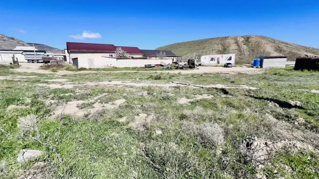 Участок в Крым, Судак муниципальный округ, с. Богатовка ул. Новый ... - Фото 0