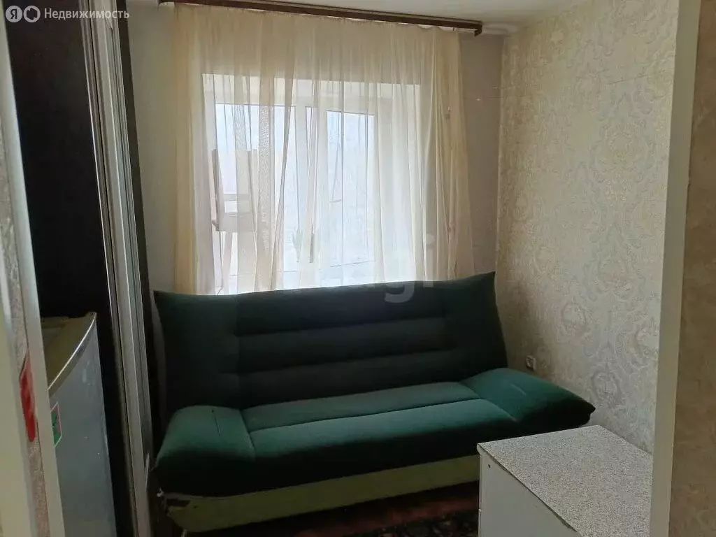 1-комнатная квартира: Тюмень, улица 50 лет ВЛКСМ, 91А (12.9 м) - Фото 1