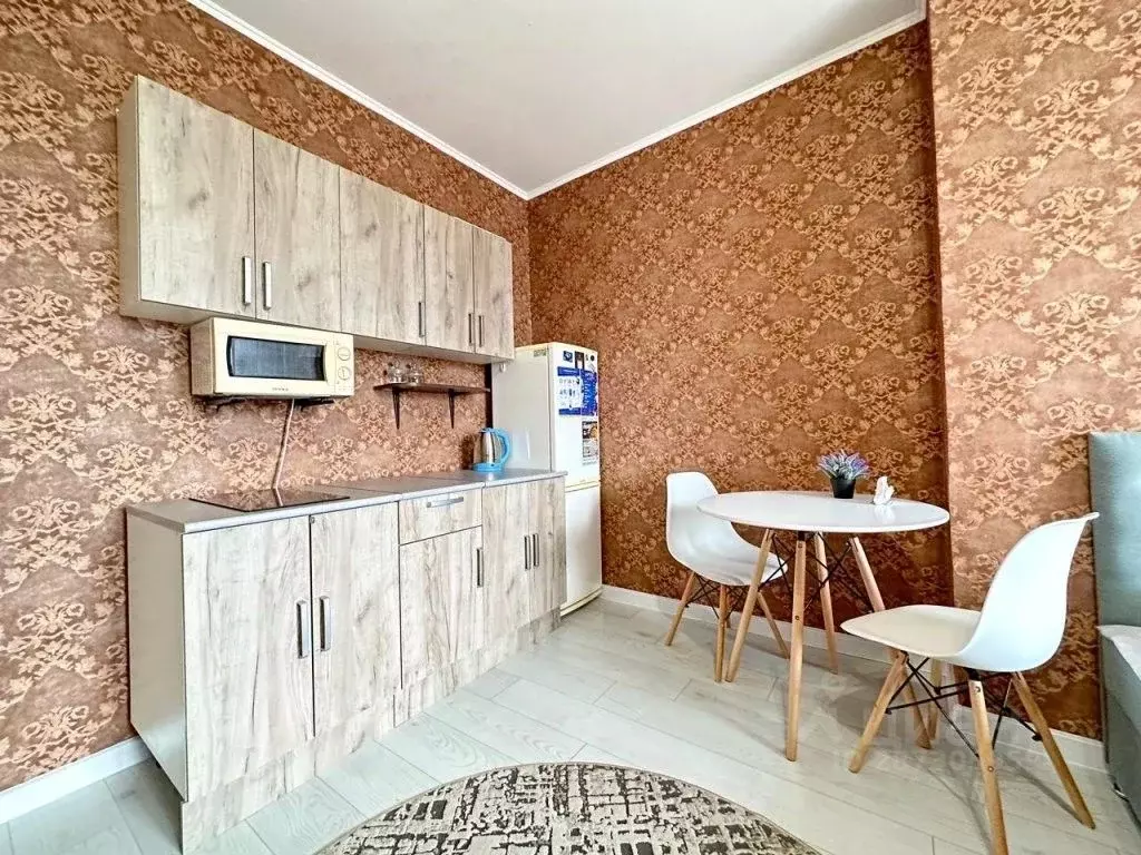 1-к кв. Тюменская область, Тюмень ул. 50 лет ВЛКСМ, 13к2 (30.0 м) - Фото 2