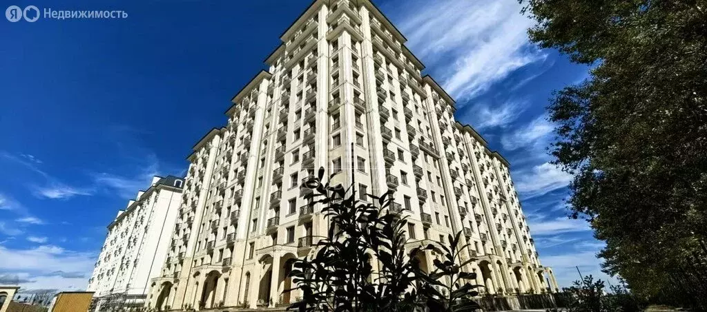 2-комнатная квартира: Нальчик, проспект Ленина, 1Д (79 м) - Фото 1