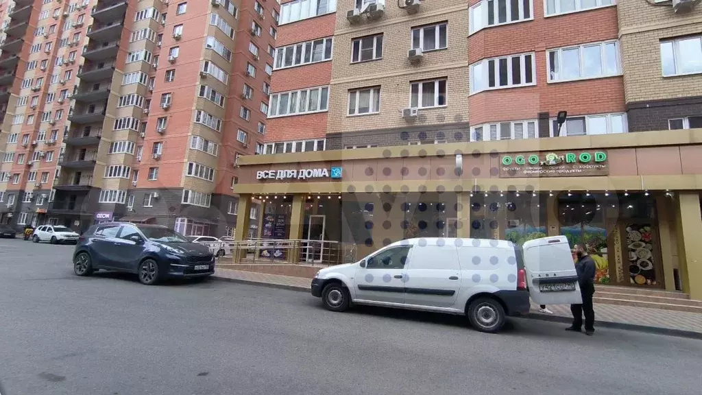 Торговая площадь, услуги, офис 67 кв. м., ремонт - Фото 0