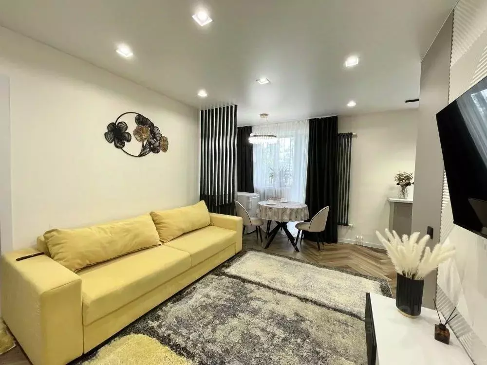 2-к кв. Иркутская область, Иркутск Кайская ул., 57 (42.4 м) - Фото 1