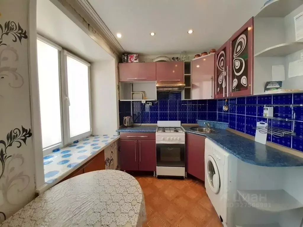 3-к кв. Алтайский край, Яровое ул. 40 лет Октября, 7 (60.6 м) - Фото 2