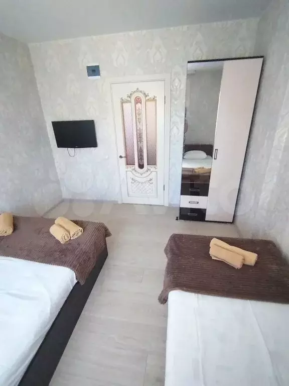 Комната 40 м в 2-к., 1/1 эт. - Фото 1