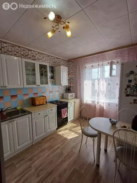 3-комнатная квартира: Усть-Илимск, проспект Дружбы Народов, 86 (65.2 ... - Фото 0