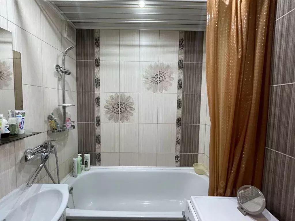 3-к кв. Чувашия, Новочебоксарск ул. Винокурова, 86 (65.0 м) - Фото 1