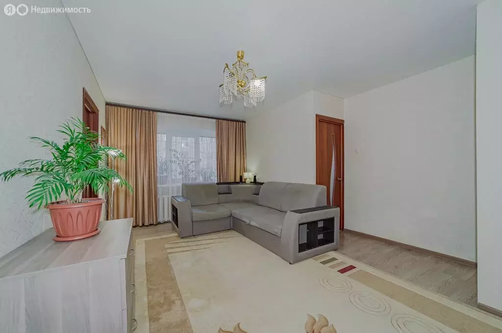 2-комнатная квартира: Екатеринбург, улица Фролова, 5 (42.6 м) - Фото 1