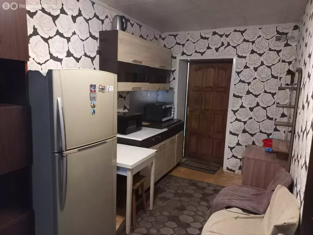 1к в 8-комнатной квартире (25 м) - Фото 2