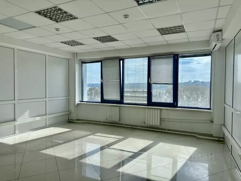 Офис в Иркутская область, Иркутск ул. 5-й Армии, 2/1 (35 м) - Фото 1