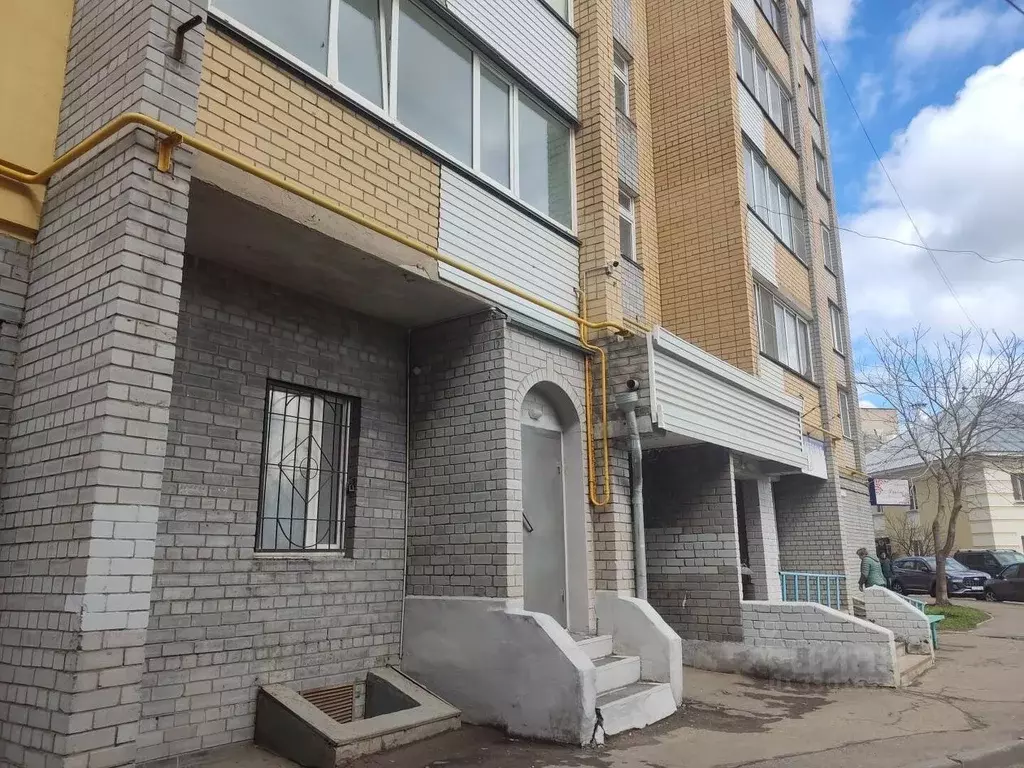 Помещение свободного назначения в Кировская область, Киров Октябрьский ... - Фото 1