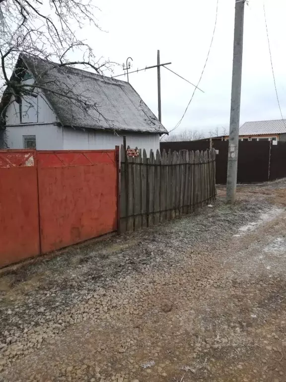 Дом в Волгоградская область, Волжский Здоровье Химика СНТ, ул. 10-я, ... - Фото 0