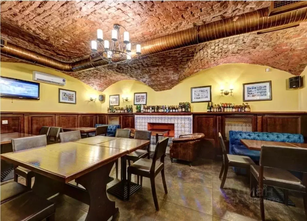 Помещение свободного назначения в Санкт-Петербург 10-я Васильевского ... - Фото 0