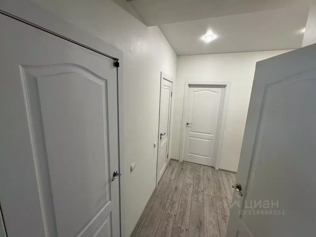 2-к кв. Татарстан, Лаишевский район, Песчано-Ковалинское с/пос, с. ... - Фото 1