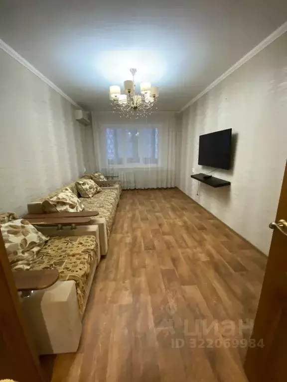 3-к кв. Калмыкия, Элиста 8-й мкр, 16 (60.0 м) - Фото 0