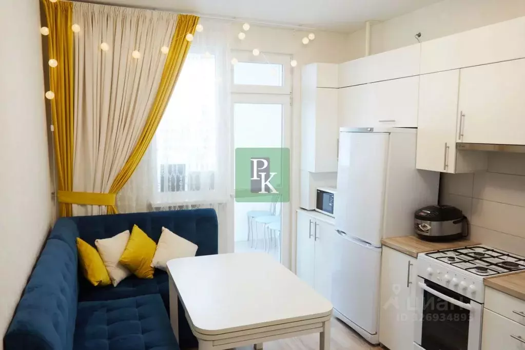 2-к кв. Севастополь ул. Руднева, 26/1 (63.1 м) - Фото 1