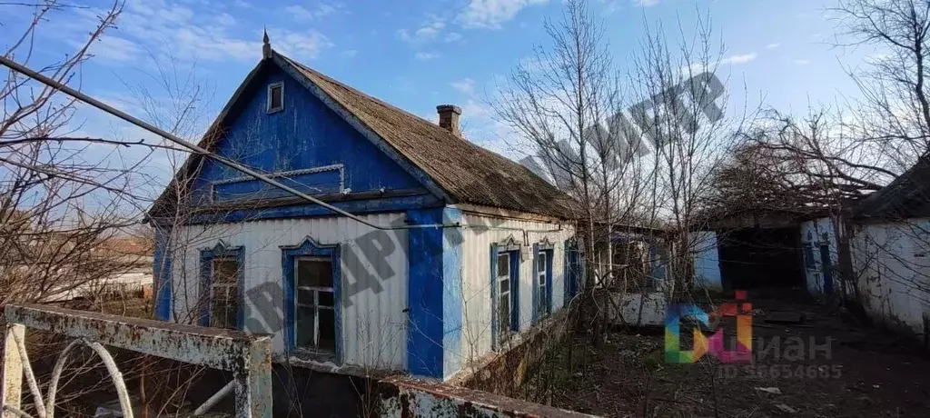 Дом в Калмыкия, Городовиковский район, пос. Лазаревский ул. ... - Фото 1