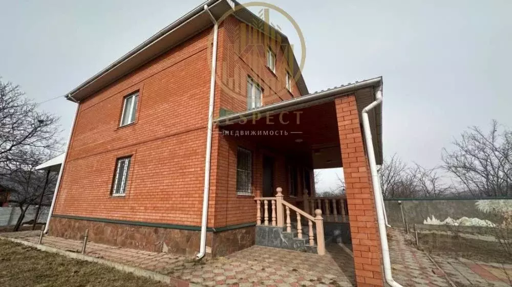 Дом в Ставропольский край, Кисловодск Крепостная ул., 8 (270 м) - Фото 0