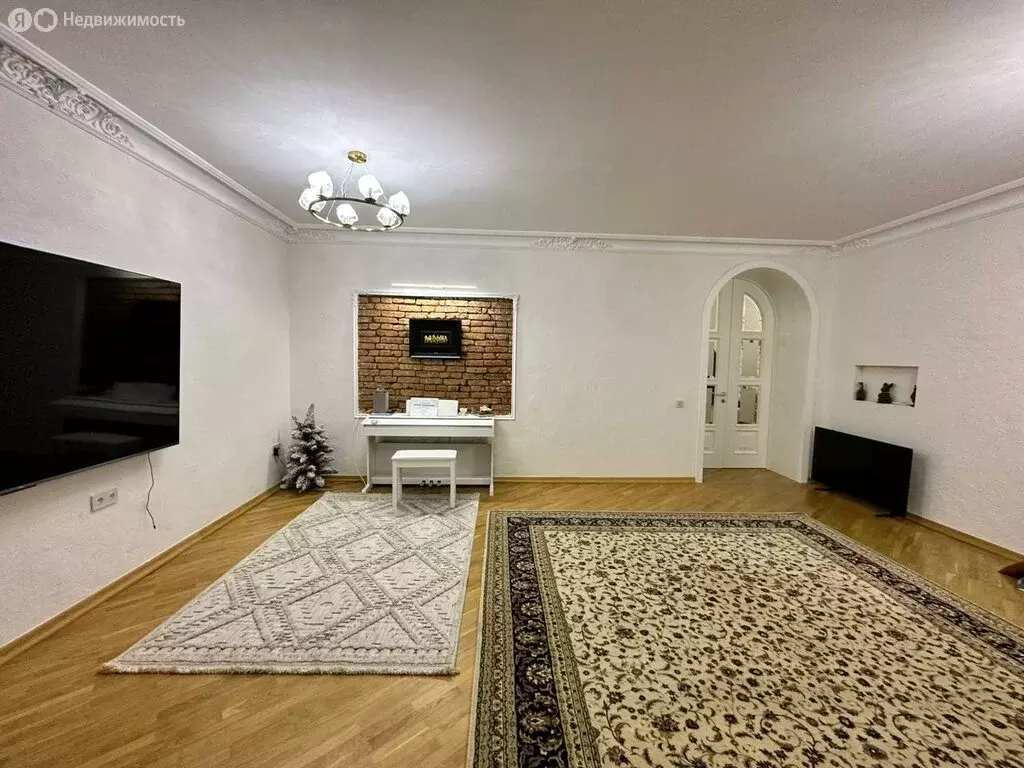 5-комнатная квартира: Махачкала, проспект Расула Гамзатова, 9 (170 м) - Фото 2