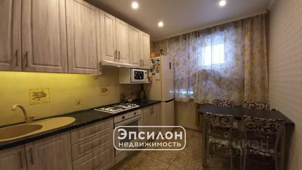 3-к кв. Курская область, Курск ул. Серегина, 26 (60.0 м) - Фото 0