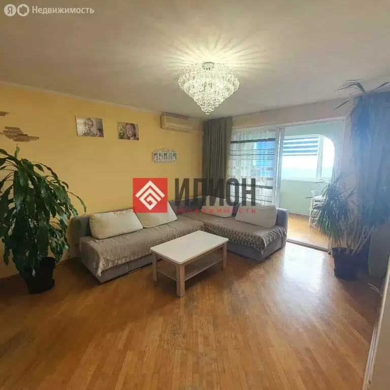 2-комнатная квартира: Ялта, улица Тимирязева, 25 (67 м) - Фото 0