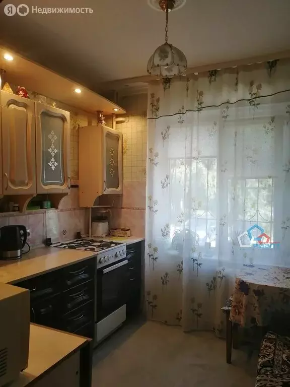 1-комнатная квартира: Омск, посёлок Амурский, улица Багратиона, 29Ж ... - Фото 1