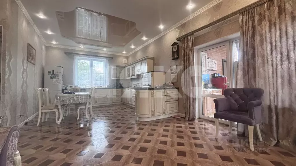 Дом в Краснодарский край, Горячий Ключ ул. Иркутской Дивизии (118 м) - Фото 1