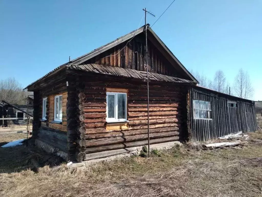 Дом в Кировская область, Куменское с/пос, с. Быково ул. Лесная, 3 (28 ... - Фото 0