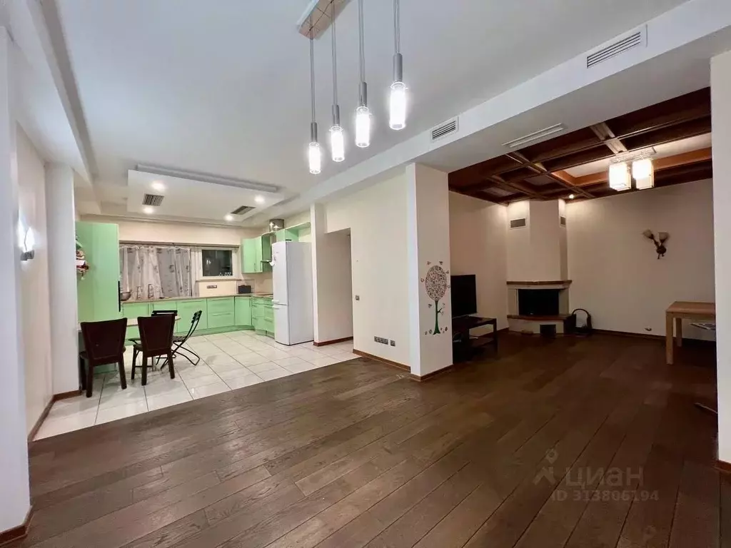 Таунхаус в Санкт-Петербург Глухарская ул., 15К4 (209 м) - Фото 2