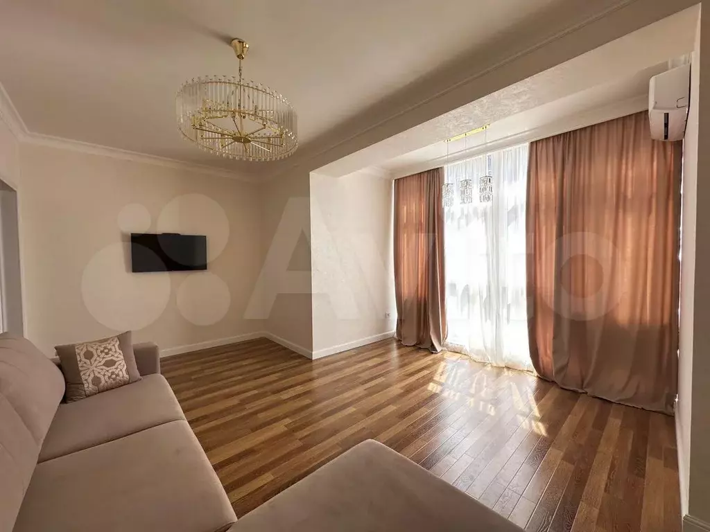 1-к. квартира, 55 м, 5/13 эт. - Фото 1