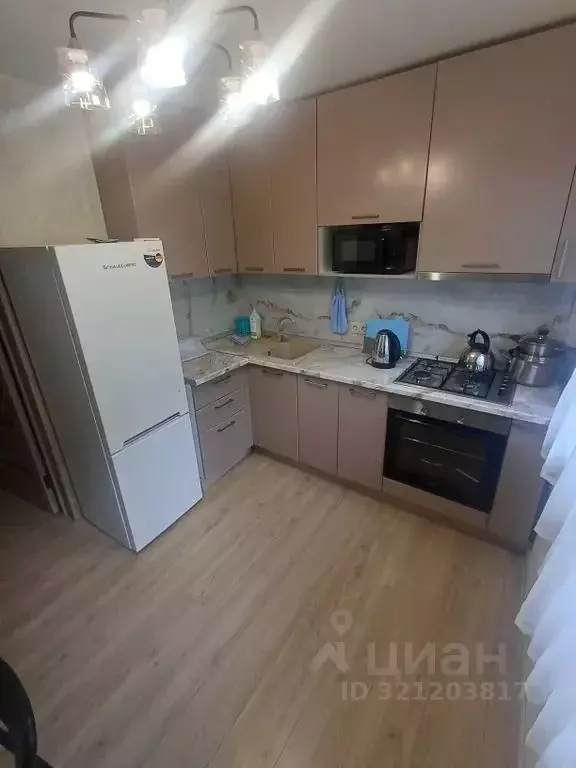 2-к кв. Краснодарский край, Сочи ул. Ленина, 218 (40.0 м) - Фото 0