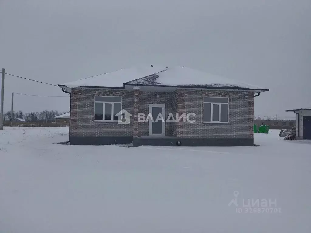 Дом в Белгородская область, Яковлевский муниципальный округ, с. ... - Фото 1
