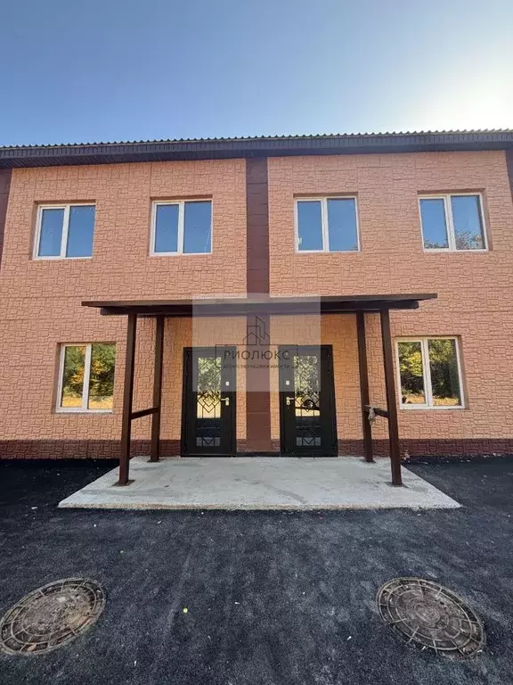 Таунхаус в Челябинская область, Магнитогорск ул. Калмыкова, 32А (150 ... - Фото 2