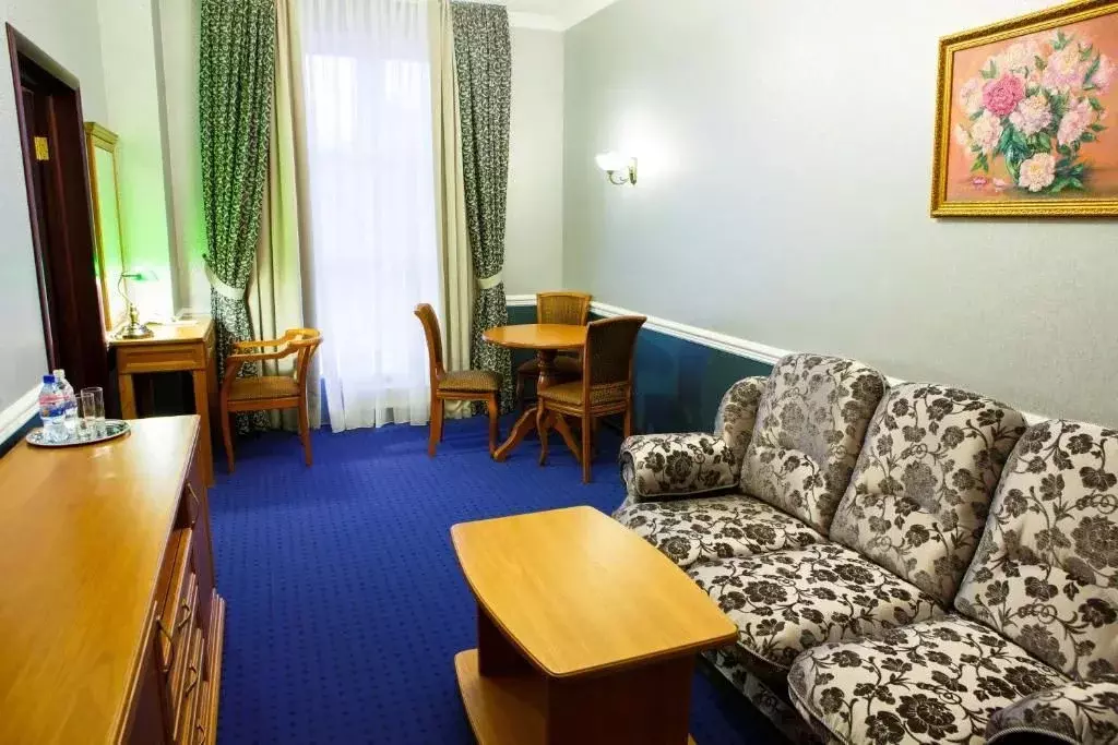 Комната Краснодарский край, Краснодар Центральный мкр, ул. Чапаева, 82 - Фото 2